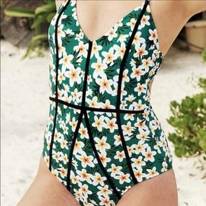 NWT Cupshe One Piece Floral Bathing Suit